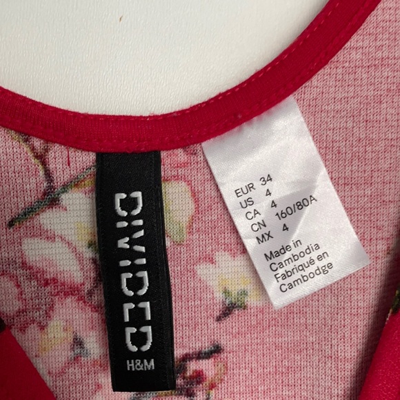 H&M Red floral Skater dress , Size 4 - Picture 2 of 2